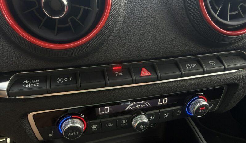 AUDI S3  | 4x4_automatyczny | Automatyczna | 300 KM | Szary full