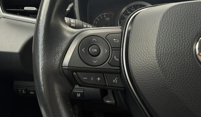 TOYOTA Corolla  | przedni | Manualna | 125 KM | Czarny full