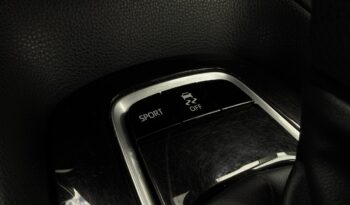 TOYOTA Corolla  | przedni | Automatyczna | 125 KM | bialy full