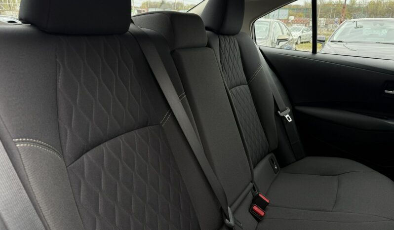 TOYOTA Corolla  | przedni | Automatyczna | 125 KM | bialy full