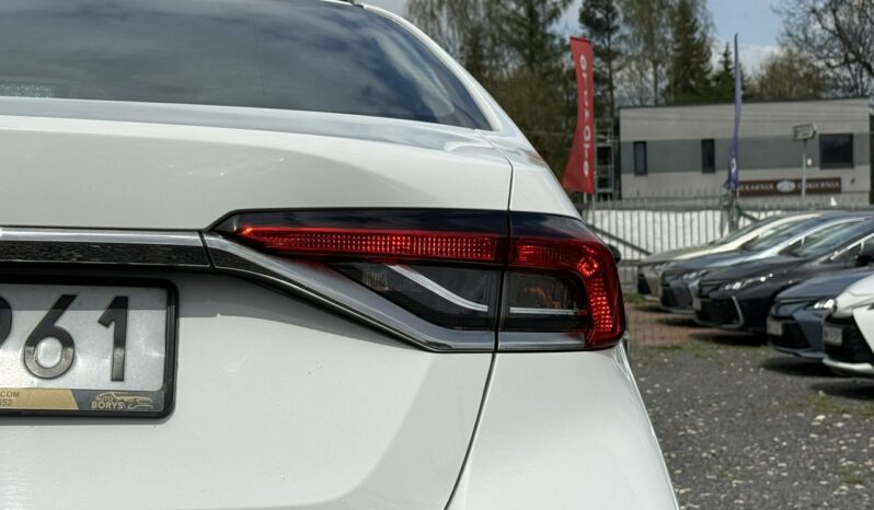 TOYOTA Corolla  | przedni | Automatyczna | 125 KM | bialy full