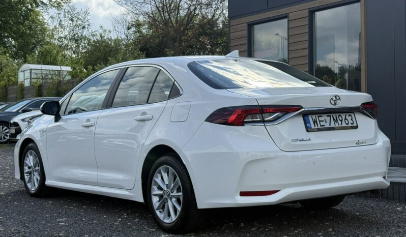 TOYOTA Corolla  | przedni | Automatyczna | 125 KM | bialy full