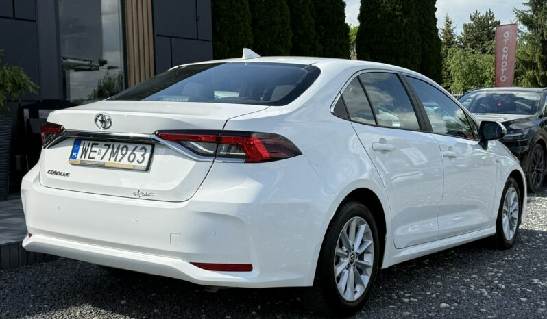 TOYOTA Corolla  | przedni | Automatyczna | 125 KM | bialy full