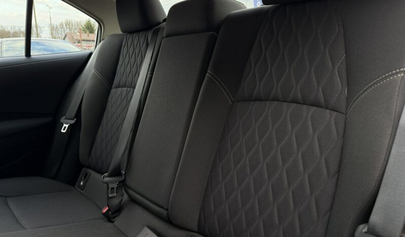 TOYOTA Corolla  | przedni | Manualna | 125 KM | Srebrny full