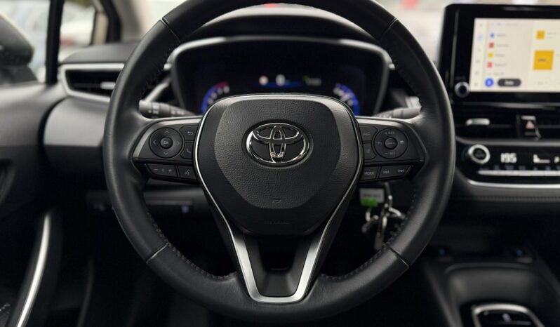 TOYOTA Corolla  | przedni | Manualna | 125 KM | zloty full