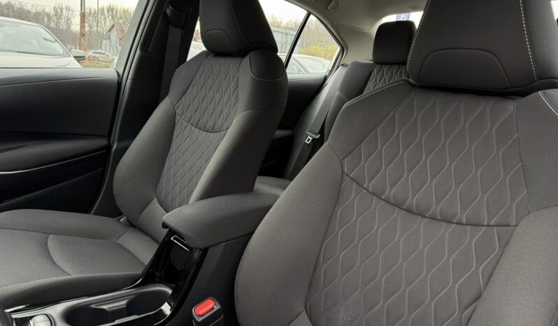 TOYOTA Corolla  | przedni | Manualna | 125 KM | zloty full