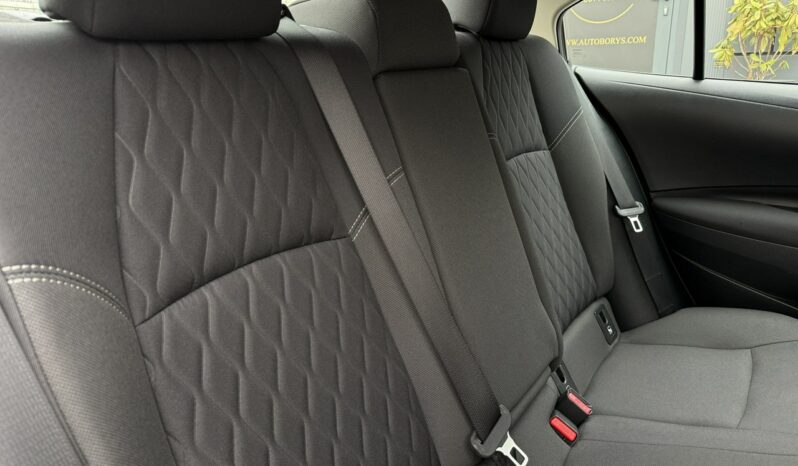 TOYOTA Corolla  | przedni | Manualna | 125 KM | zloty full
