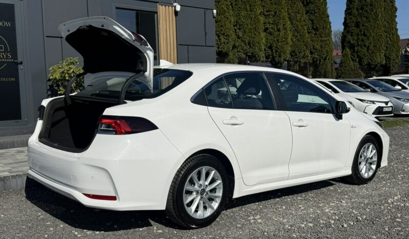 TOYOTA Corolla  | przedni | Automatyczna | 125 KM | bialy full