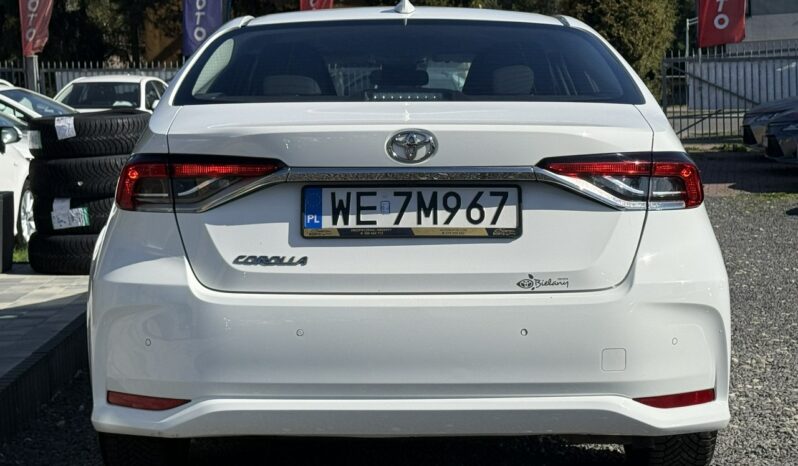 TOYOTA Corolla  | przedni | Automatyczna | 125 KM | bialy full