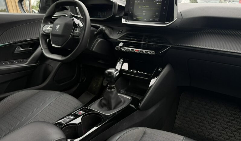 PEUGEOT 2008  | przedni | Manualna | 110 KM | Szary full
