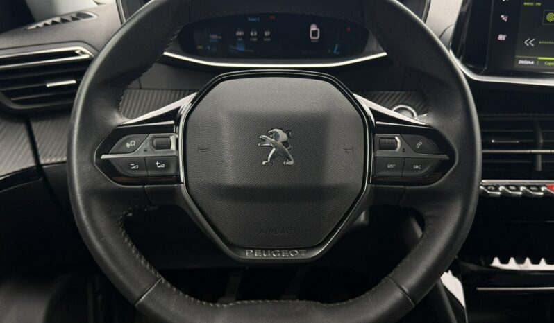 PEUGEOT 2008  | przedni | Manualna | 110 KM | Szary full