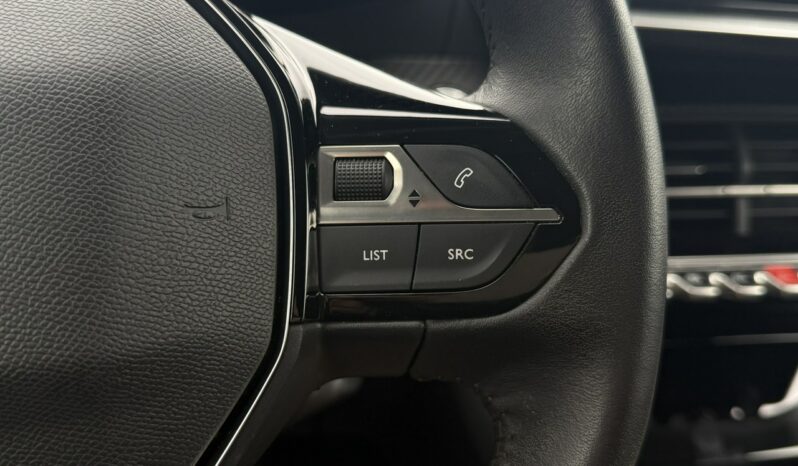PEUGEOT 2008  | przedni | Manualna | 110 KM | Szary full