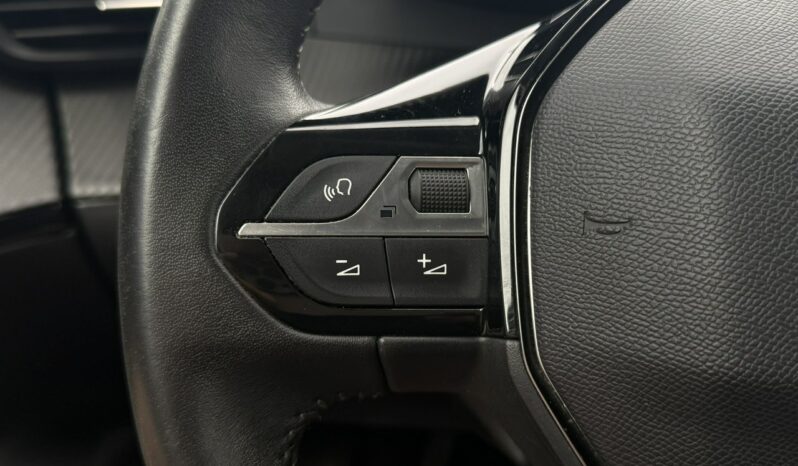 PEUGEOT 2008  | przedni | Manualna | 110 KM | Szary full