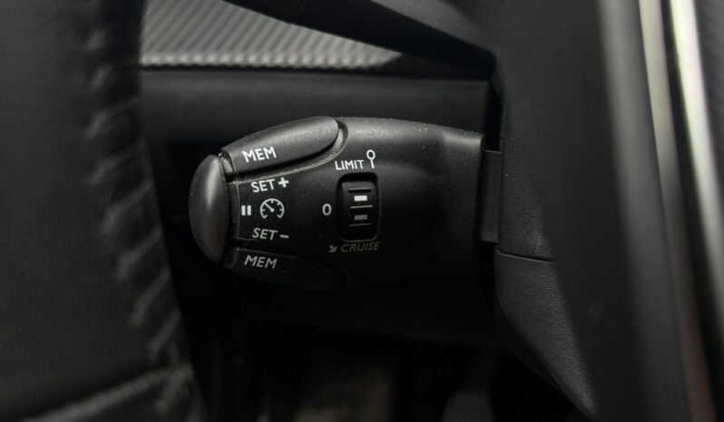 PEUGEOT 2008  | przedni | Manualna | 110 KM | Szary full