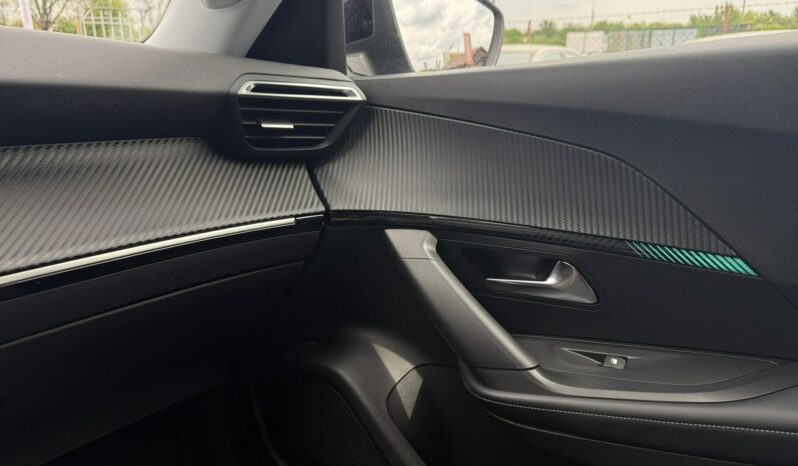 PEUGEOT 2008  | przedni | Manualna | 110 KM | Szary full