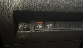 PEUGEOT 2008  | przedni | Manualna | 110 KM | Szary full