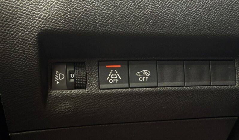 PEUGEOT 2008  | przedni | Manualna | 110 KM | Szary full