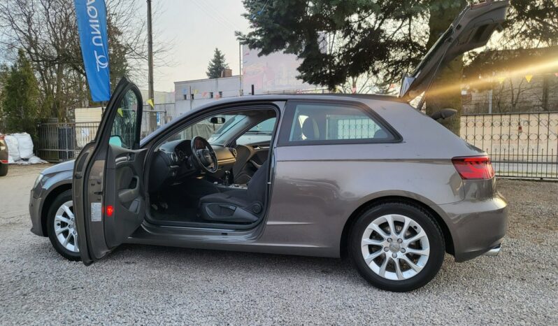 AUDI A3  | przedni | Manualna | 122 KM | Brązowy full