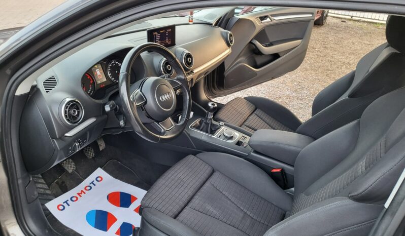 AUDI A3  | przedni | Manualna | 122 KM | Brązowy full