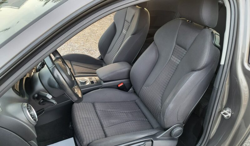 AUDI A3  | przedni | Manualna | 122 KM | Brązowy full