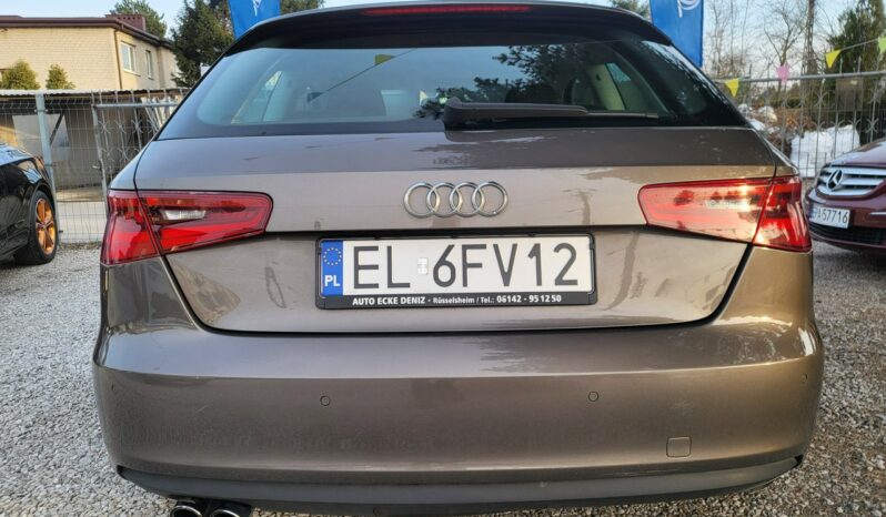 AUDI A3  | przedni | Manualna | 122 KM | Brązowy full