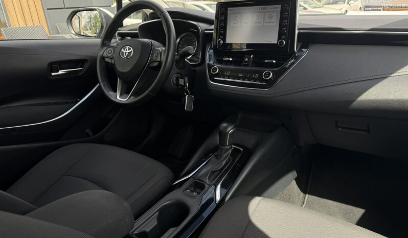 TOYOTA Corolla  | przedni | Automatyczna | 125 KM | bialy full