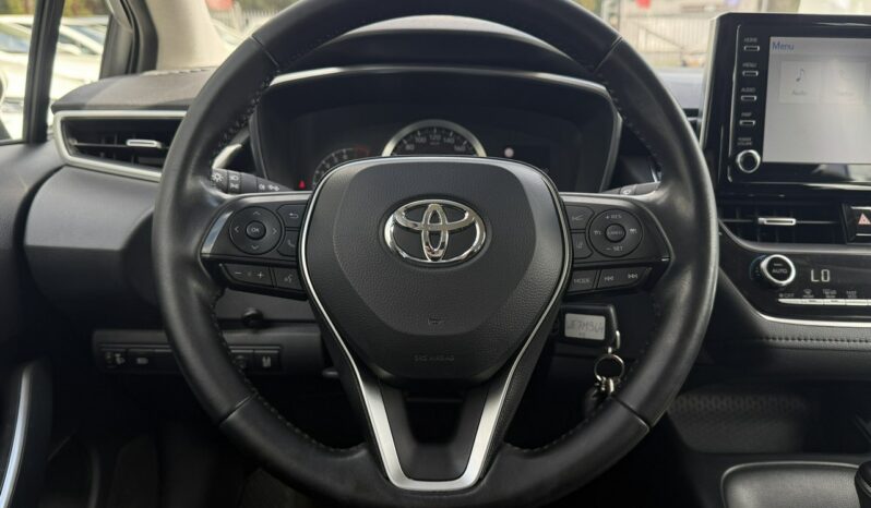 TOYOTA Corolla  | przedni | Automatyczna | 125 KM | bialy full