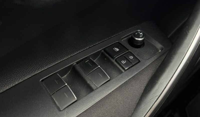 TOYOTA Corolla  | przedni | Automatyczna | 125 KM | bialy full