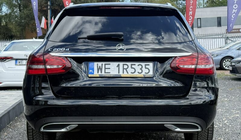 Mercedes C 200 | 4×4 (doł. automatycznie) | Automatyczna | 160 KM | Czarny full