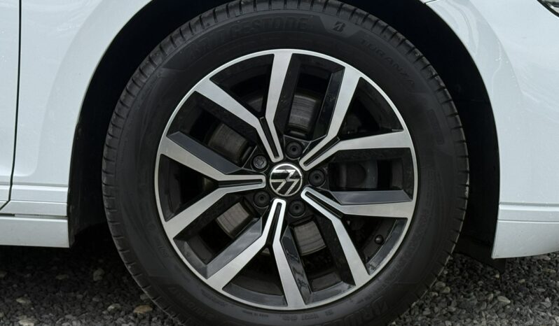 VOLKSWAGEN Passat  | przedni | Manualna | 150 KM | bialy full