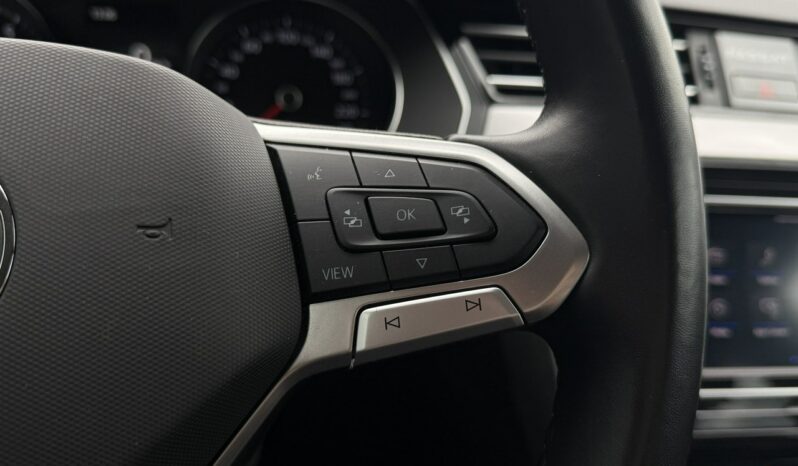 VOLKSWAGEN Passat  | przedni | Manualna | 150 KM | bialy full