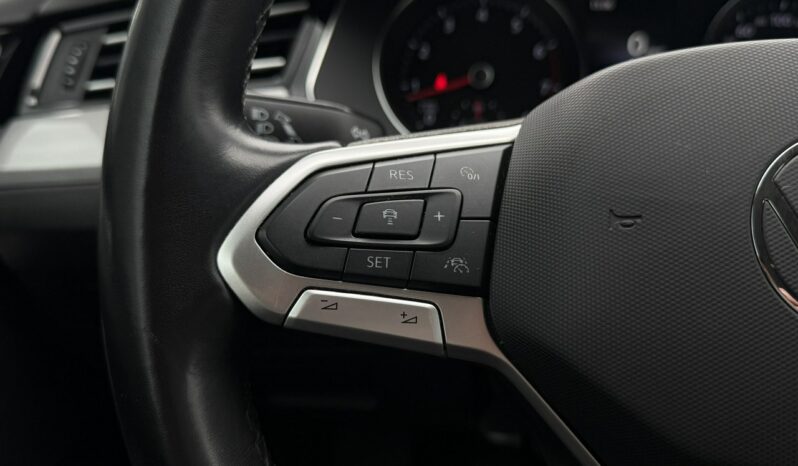 VOLKSWAGEN Passat  | przedni | Manualna | 150 KM | bialy full