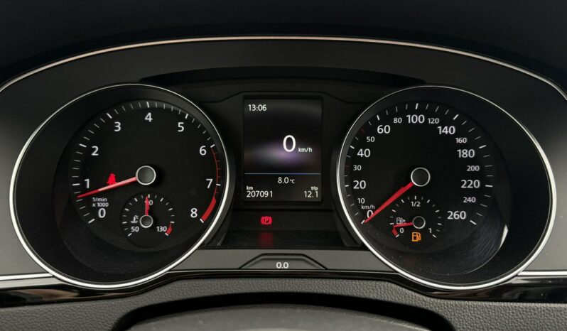 VOLKSWAGEN Passat  | przedni | Manualna | 150 KM | bialy full