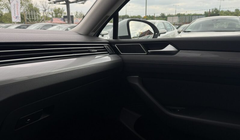 VOLKSWAGEN Passat  | przedni | Manualna | 150 KM | bialy full