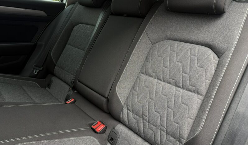 VOLKSWAGEN Passat  | przedni | Manualna | 150 KM | bialy full