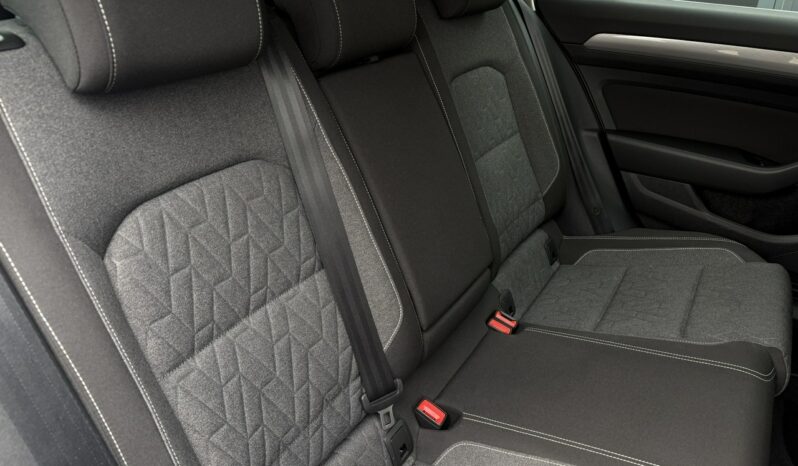 VOLKSWAGEN Passat  | przedni | Manualna | 150 KM | bialy full