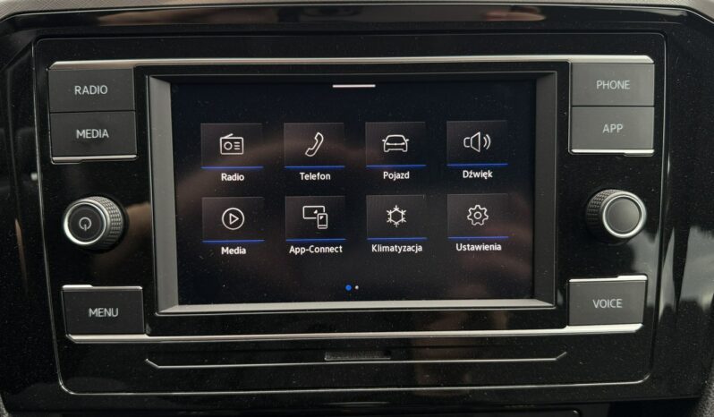 VOLKSWAGEN Passat  | przedni | Manualna | 150 KM | bialy full