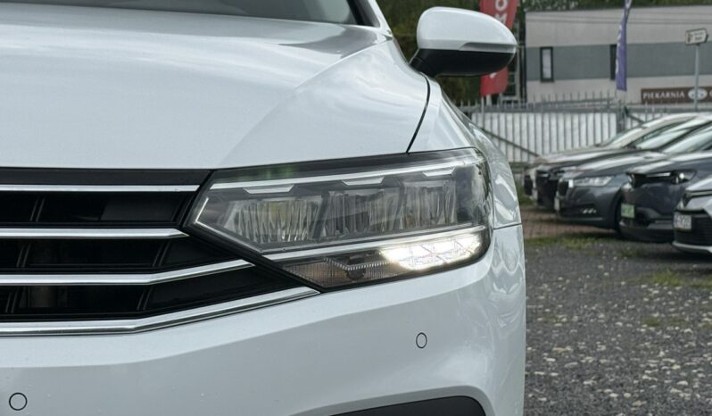 VOLKSWAGEN Passat  | przedni | Manualna | 150 KM | bialy full