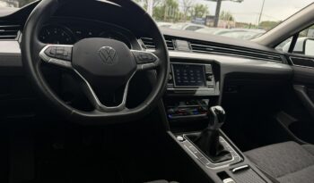 VOLKSWAGEN Passat  | przedni | Manualna | 150 KM | bialy full