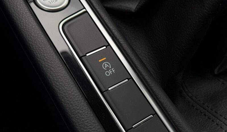 VOLKSWAGEN Passat  | przedni | Manualna | 150 KM | bialy full