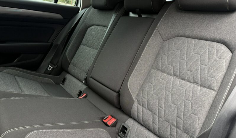 VOLKSWAGEN Passat  | przedni | Manualna | 150 KM | bialy full