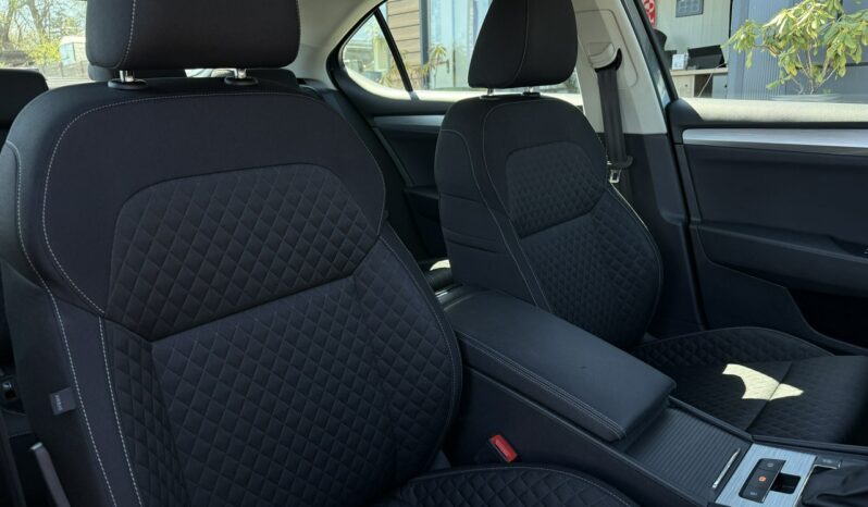 SKODA Superb  | przedni | Automatyczna | 150 KM | Szary full