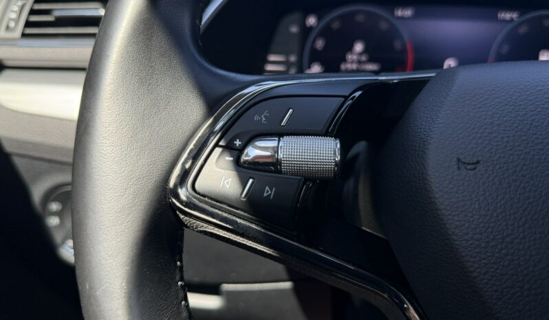 SKODA Superb  | przedni | Automatyczna | 150 KM | Szary full