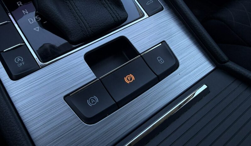 SKODA Superb  | przedni | Automatyczna | 150 KM | Szary full