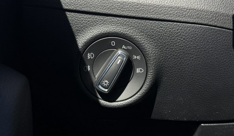 SKODA Superb  | przedni | Automatyczna | 150 KM | Szary full
