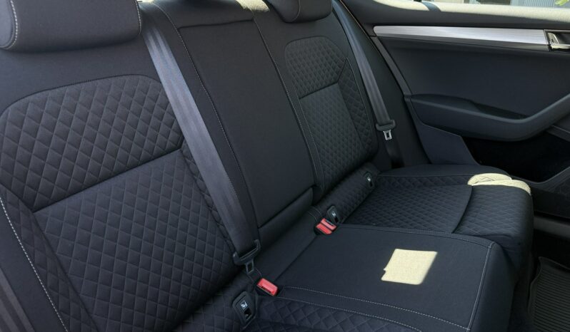 SKODA Superb  | przedni | Automatyczna | 150 KM | Szary full