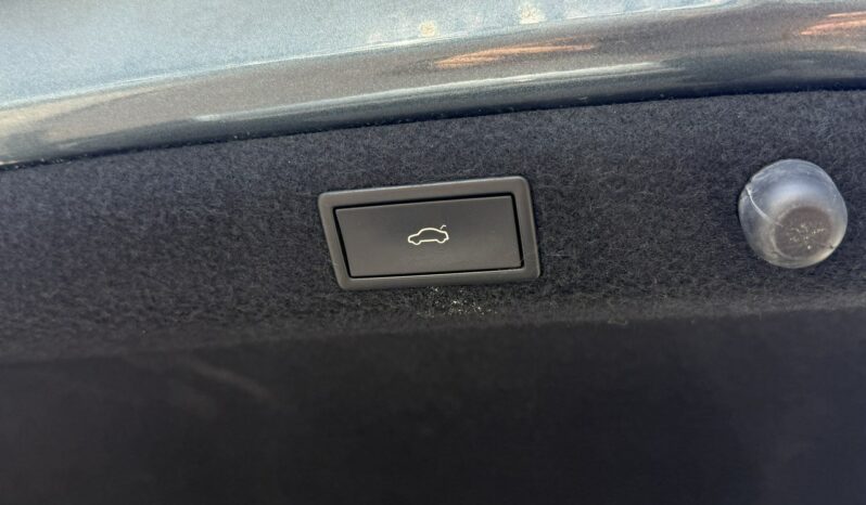 SKODA Superb  | przedni | Automatyczna | 150 KM | Szary full