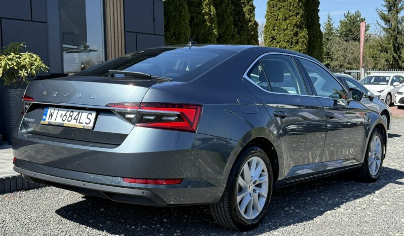 SKODA Superb  | przedni | Automatyczna | 150 KM | Szary full