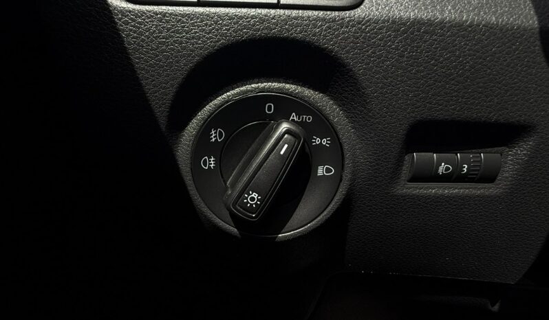 SKODA Fabia  | przedni | Manualna | 95 KM | bialy full