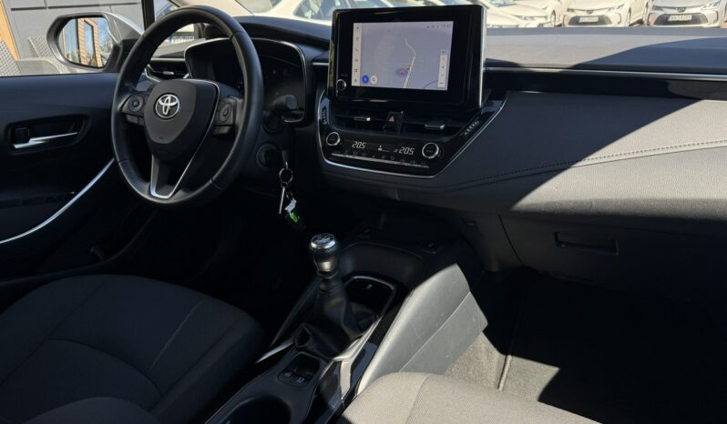 TOYOTA Corolla  | przedni | Manualna | 125 KM | Srebrny full